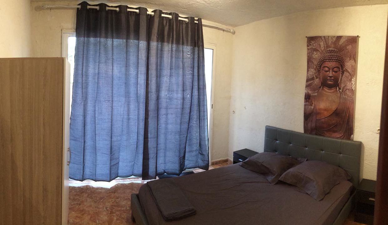 airbnjune-villa-roquebrune-chambre-1-lit-double