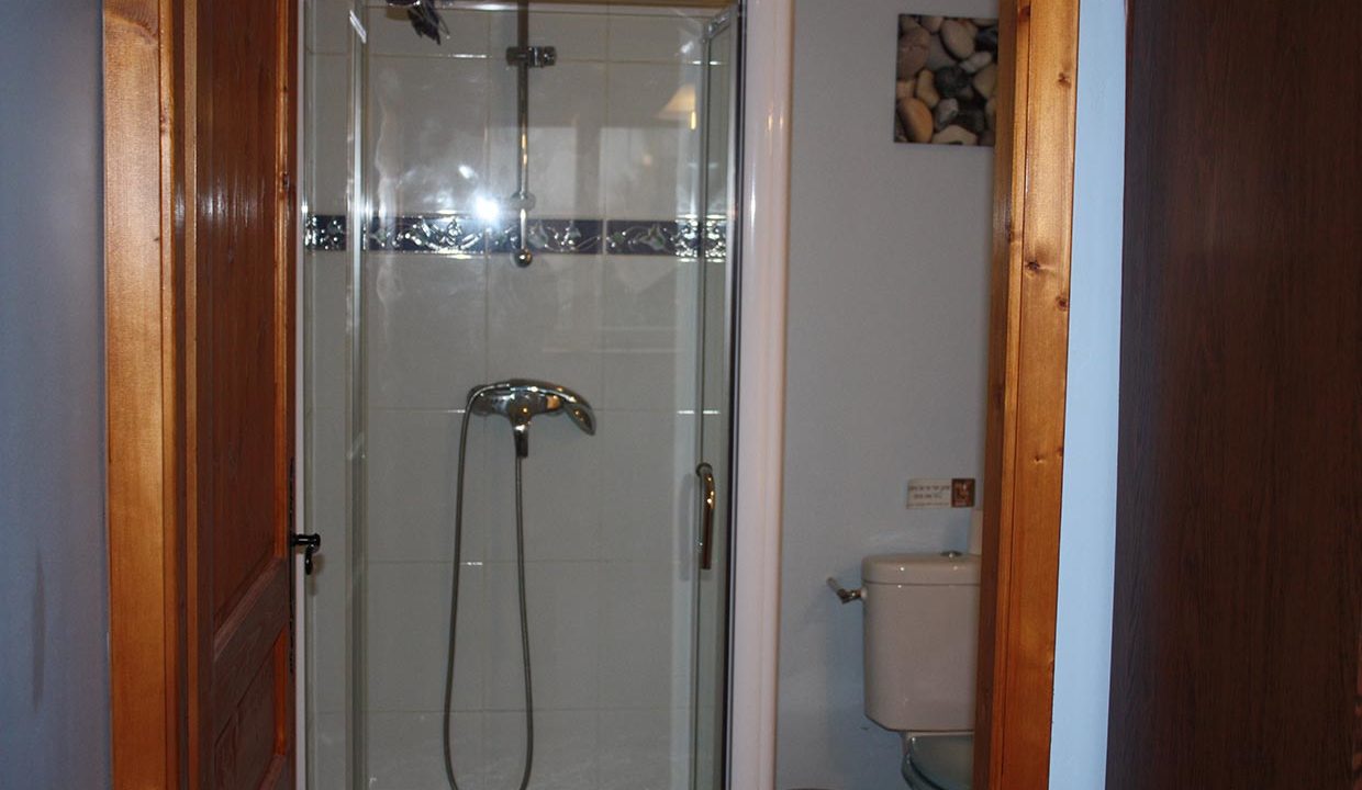 salle-de-bain-privee-dans-chaque-chambre-chambres-d-hotes-verdun