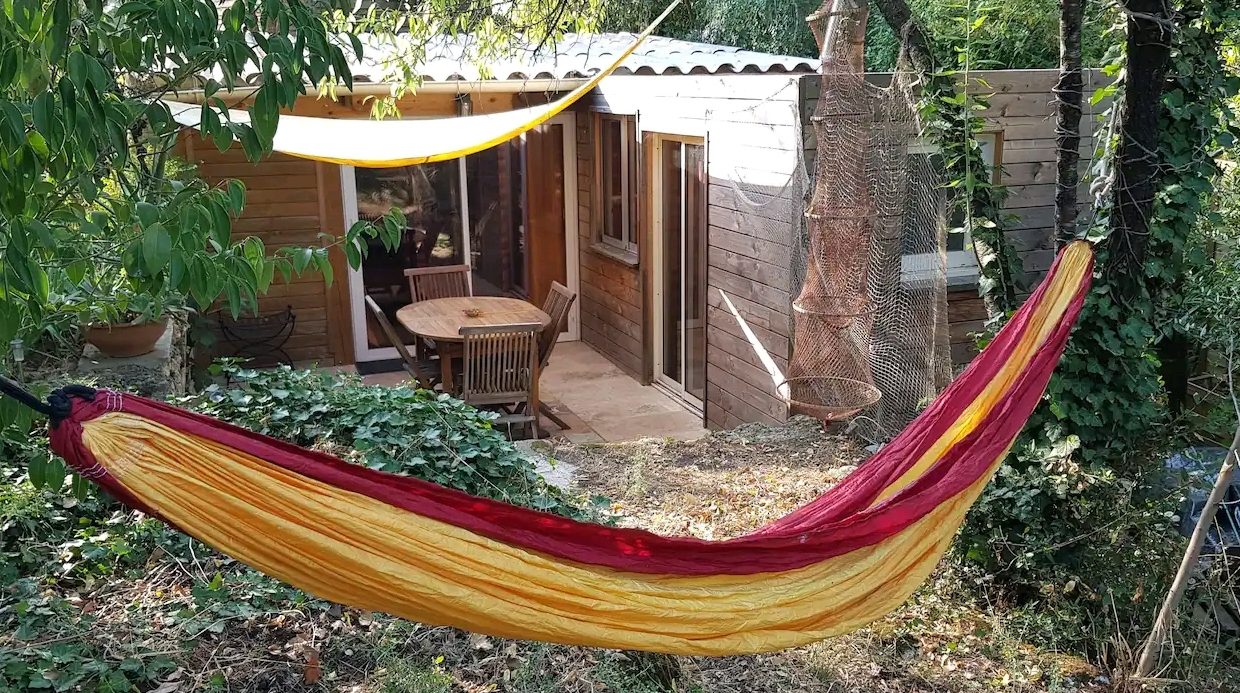 Screenshot_20220313-205641_Airbnb