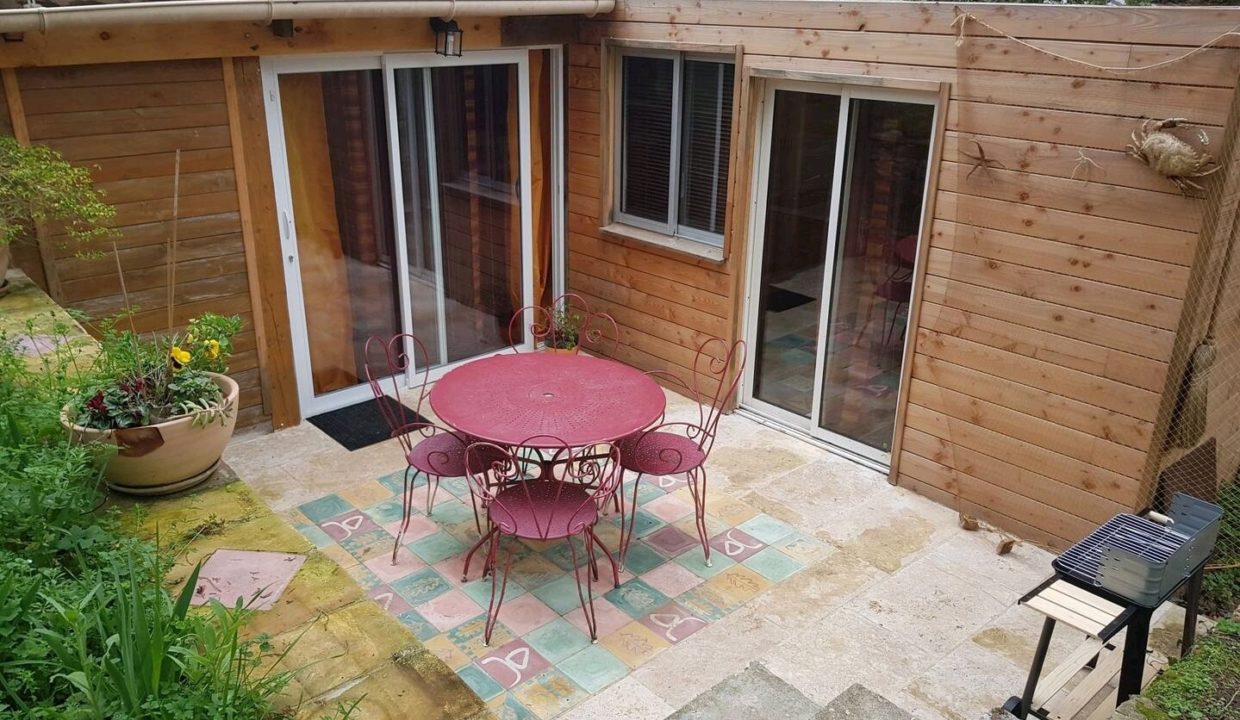 Screenshot_20220313-205804_Airbnb