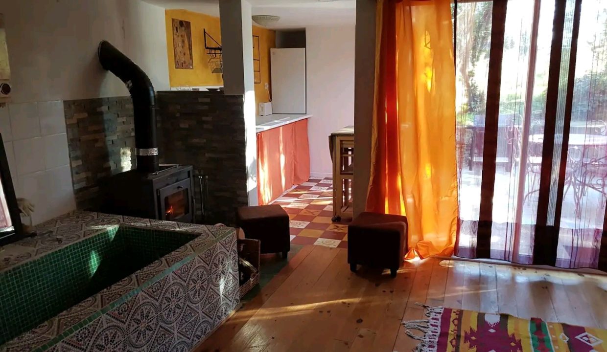 Screenshot_20220313-210030_Airbnb