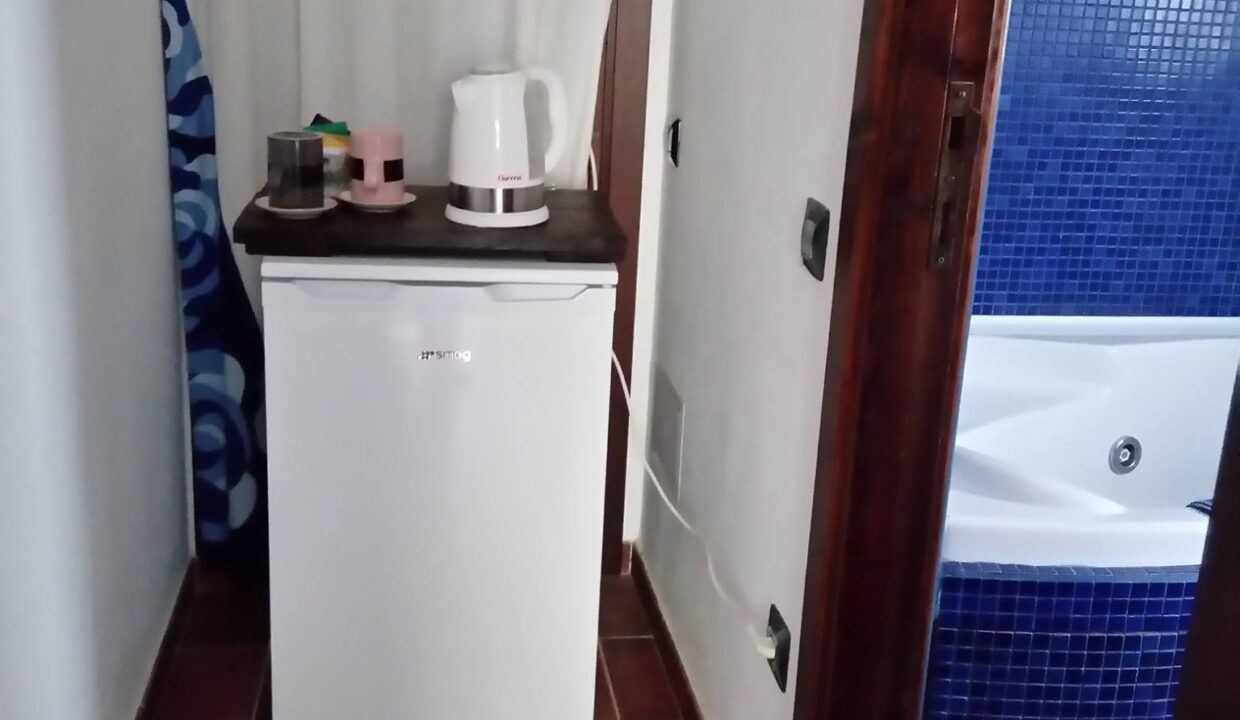 52588051_1017368105122162_5230205830682378240_n