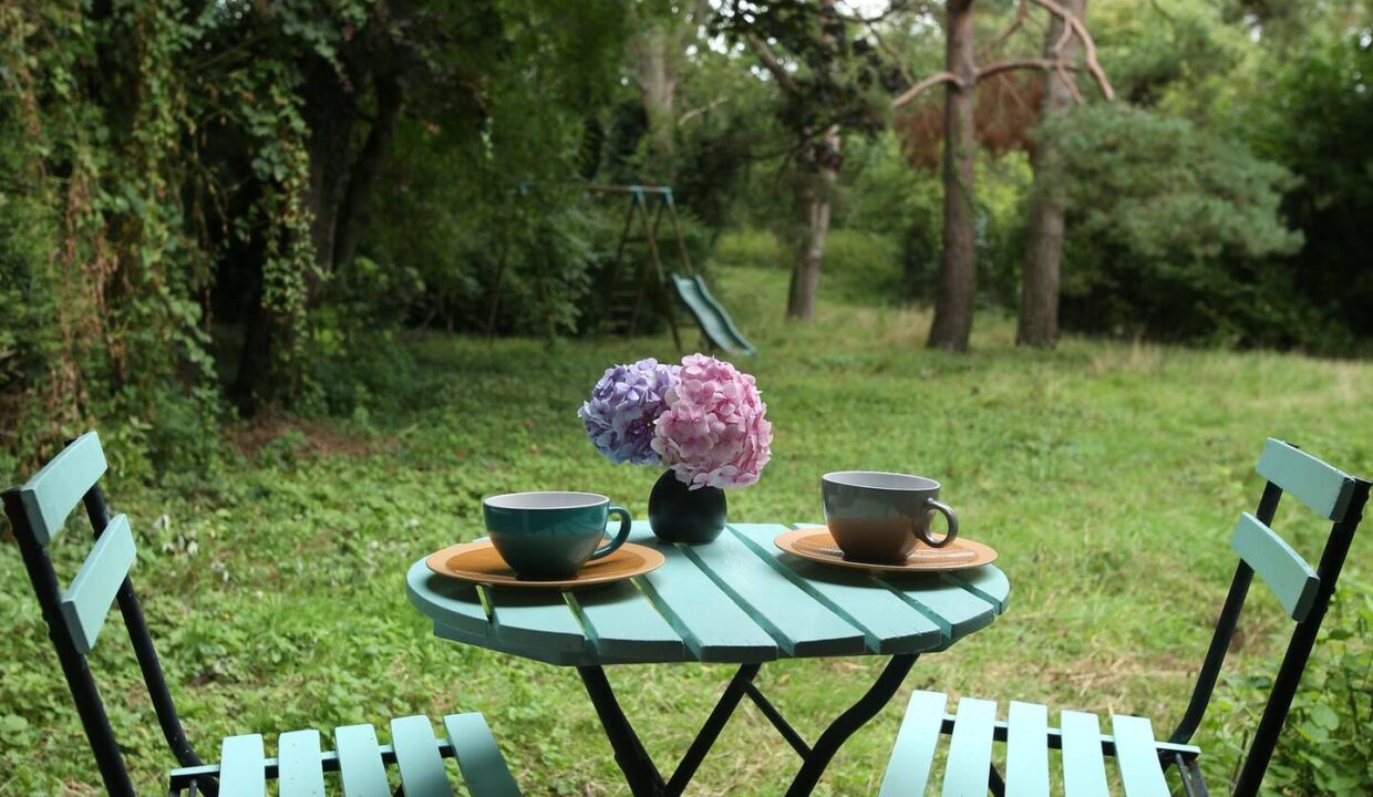 d96ad5f9-56e7-457a-a981-796f6b66c728